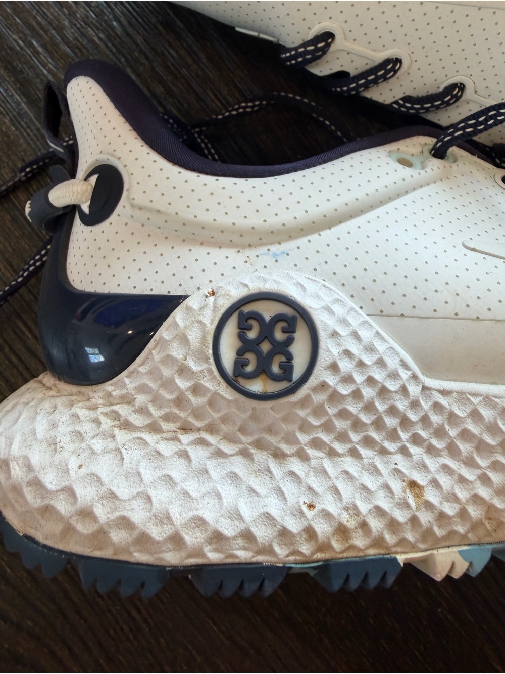 G/FORE MG4+ O2 G/LOCK Mid Sole Spikeless Golf Shoe Snow/Twilight Size 11 women - Picture 2 of 11